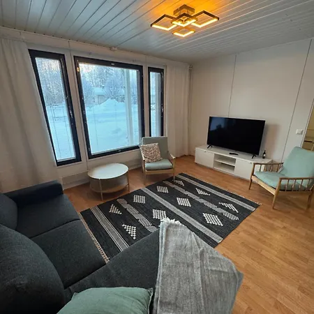 Aurora Riverside بيت للعطل روفانييمي